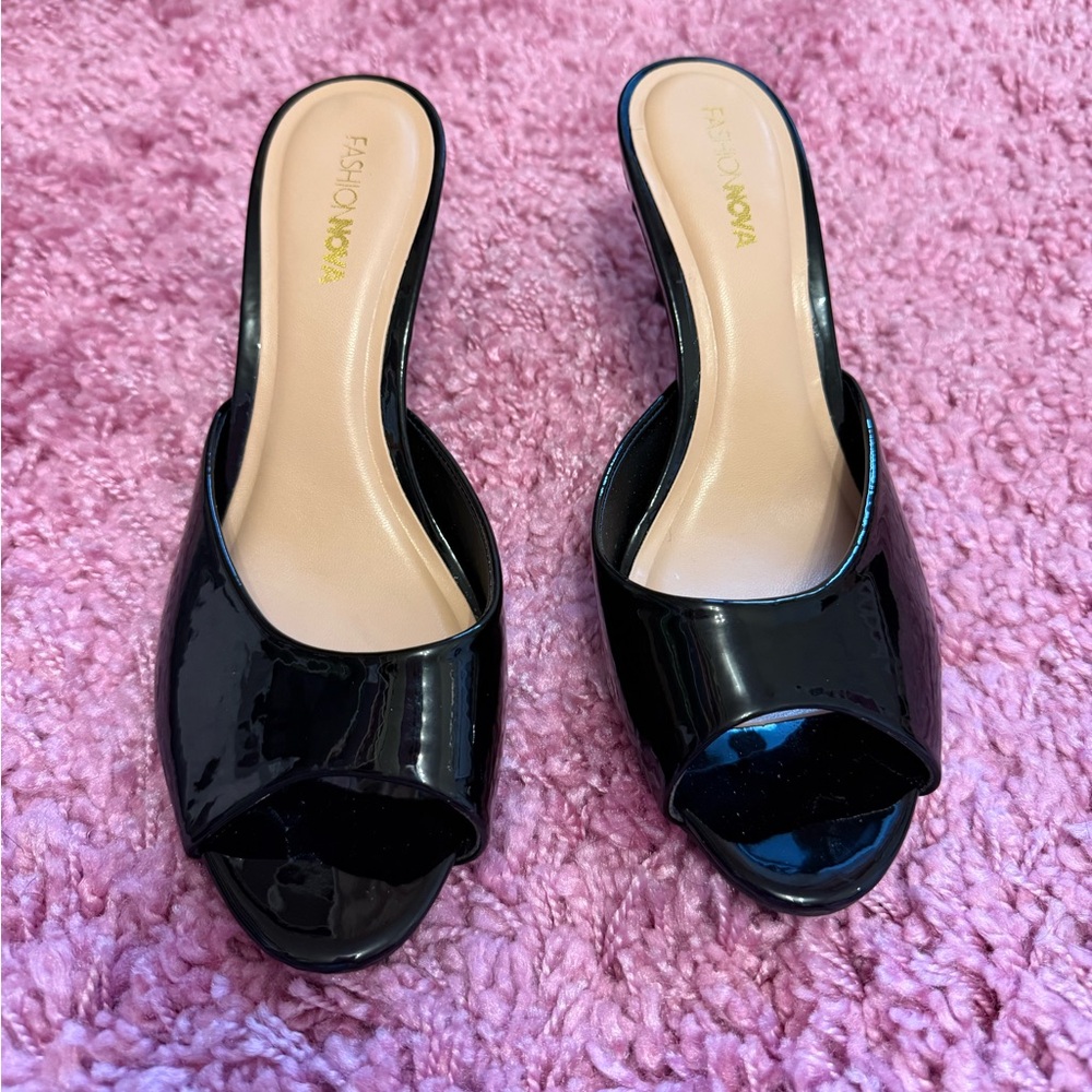Fashion Nova Black Women's kitten heel